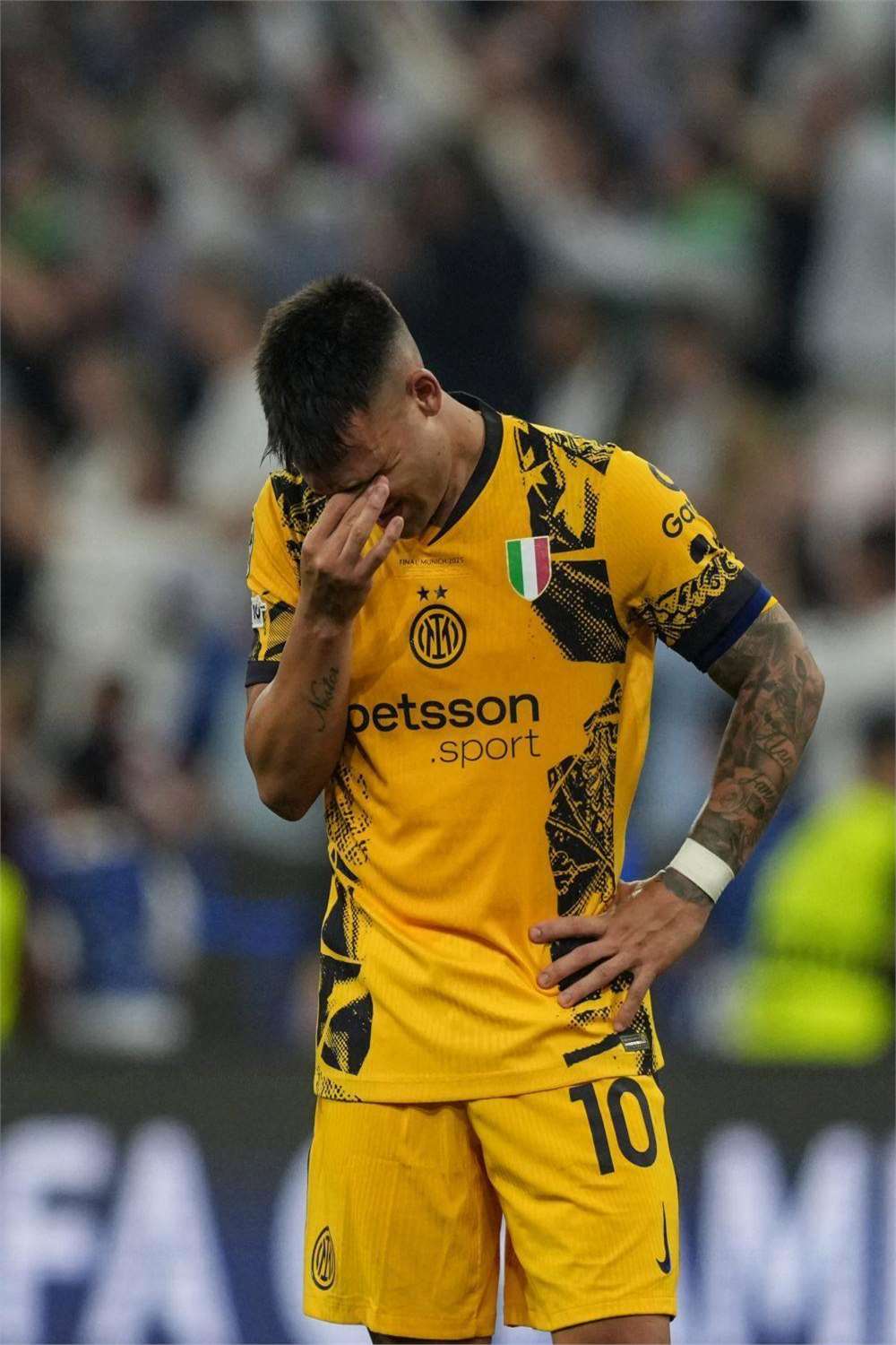 九游体育官网下载-勒沃库森迎葡超关键赛，加时末段单刀错失，压力陡增，临场指挥获称赞(波鸿对勒沃库森)